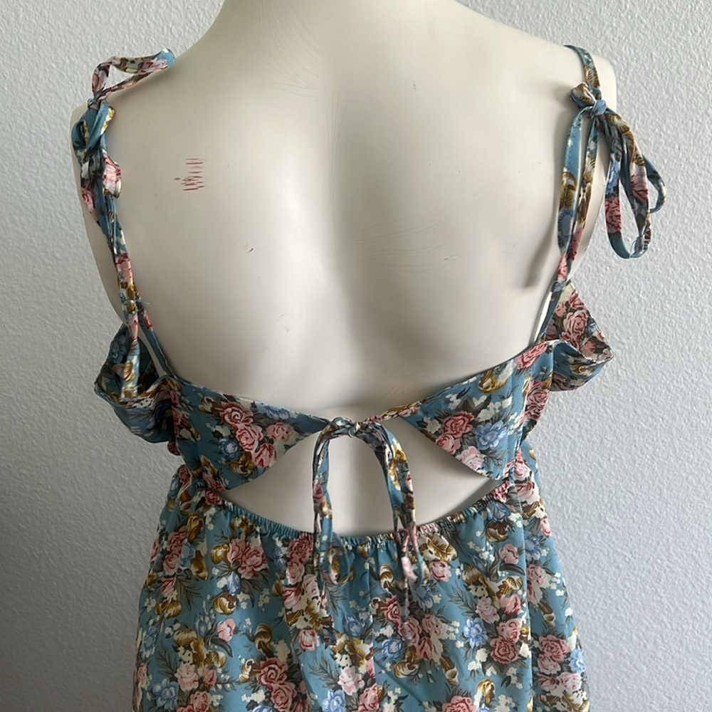 Dress - Picture 4 of 5